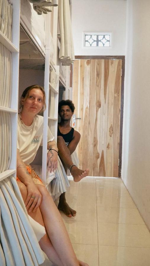 Indonesia Backpacker Hostels Kuta  Esterno foto