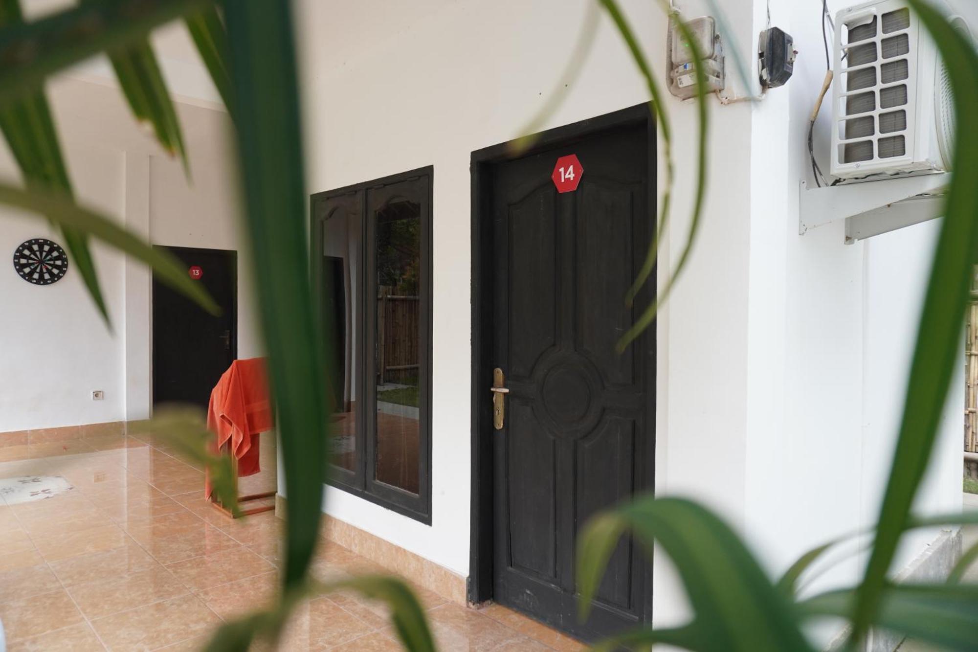 Indonesia Backpacker Hostels Kuta  Esterno foto