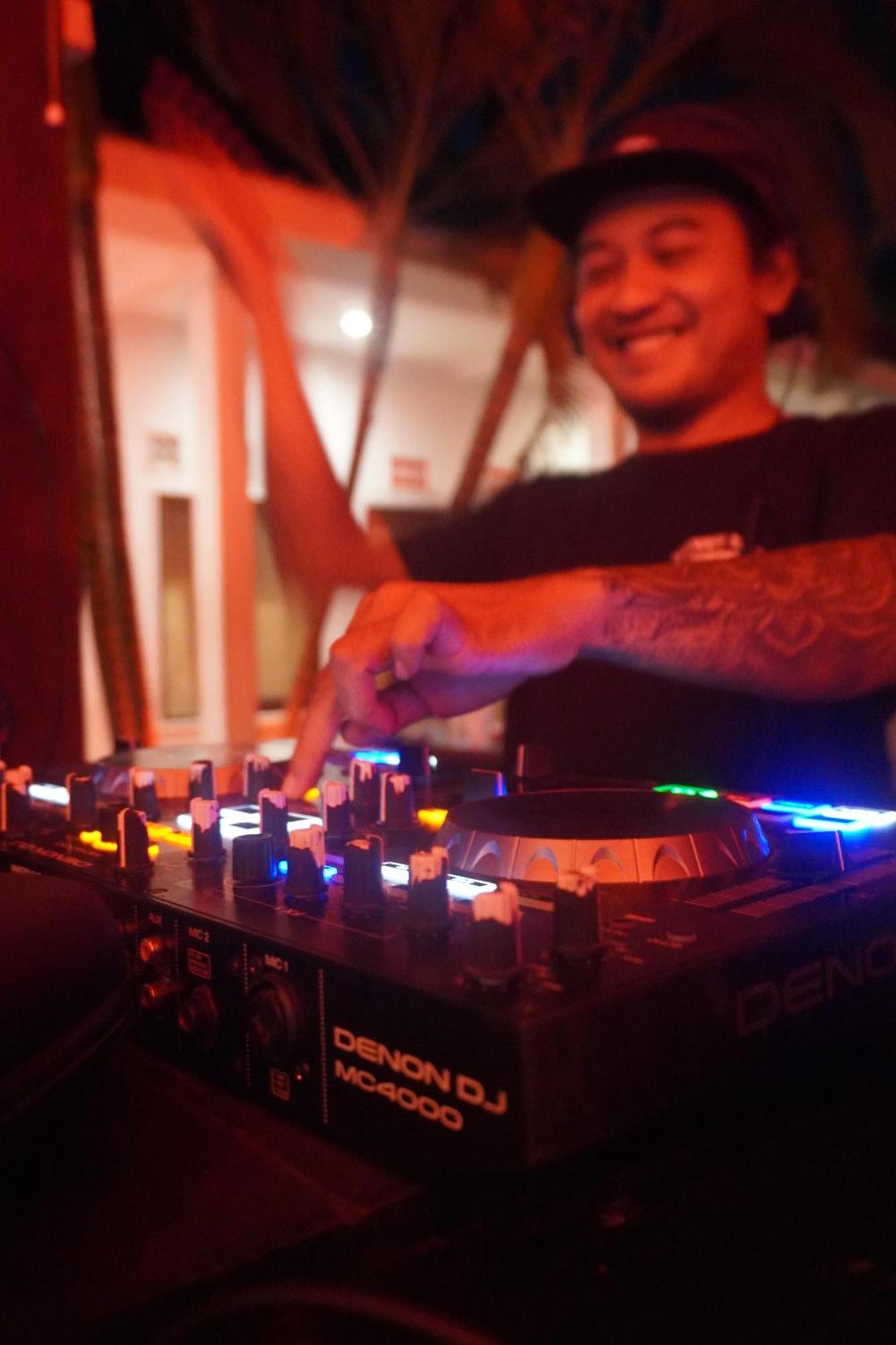 Indonesia Backpacker Hostels Kuta  Esterno foto