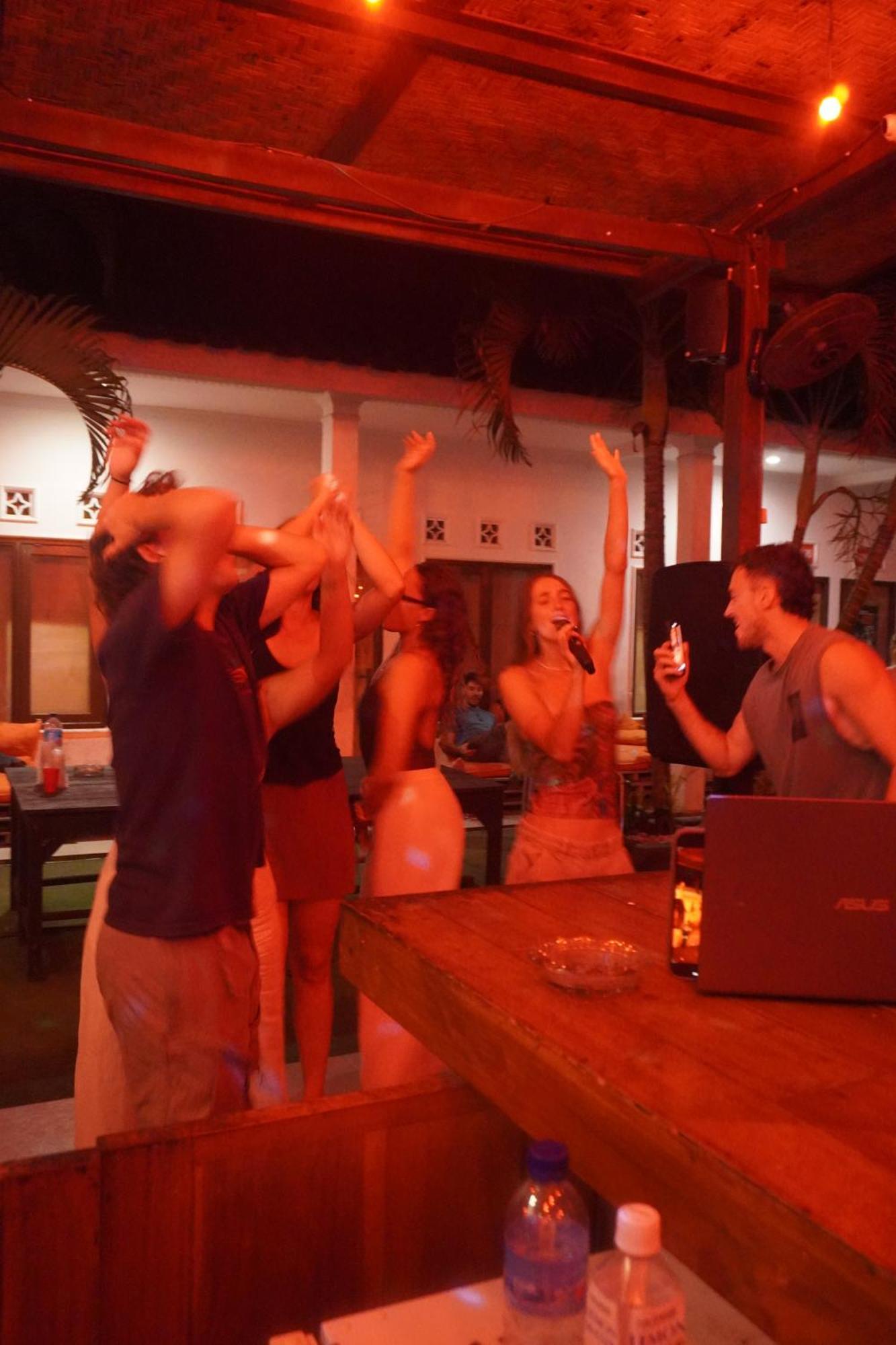 Indonesia Backpacker Hostels Kuta  Esterno foto