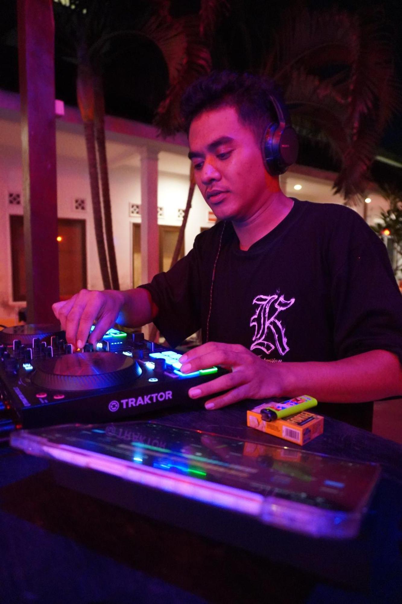Indonesia Backpacker Hostels Kuta  Esterno foto