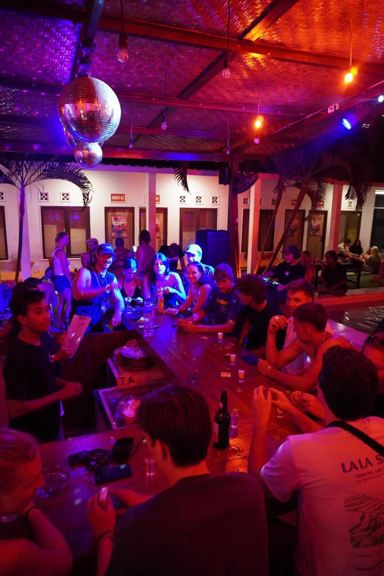 Indonesia Backpacker Hostels Kuta  Esterno foto